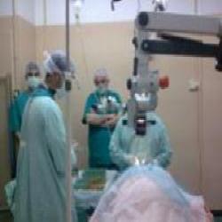 مستشفى العيون في غزة ..جراحات دقيقة رغم الإمكانات المحدودة