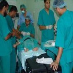 إصابات حرب غزة تضيف خبرات جديدة لأطبائها
